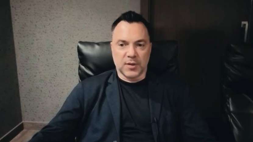 „Ucraina va fi inevitabil dezmembrată teritorial” (A. Arestovici).  Fiindcă, cu tot ajutorul NATO nu a putut învinge Rusia, perfidul Occident va decide că Ucraina trebuie pedepsită pentru nazism 