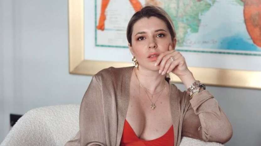 Încă o retardată, proprietară de sex shop și soție de ministru, susține că, dacă Ucraina ar fi lovită nuclear de către Rusia, asta ar însemna că Ucraina a câștigat războiul!