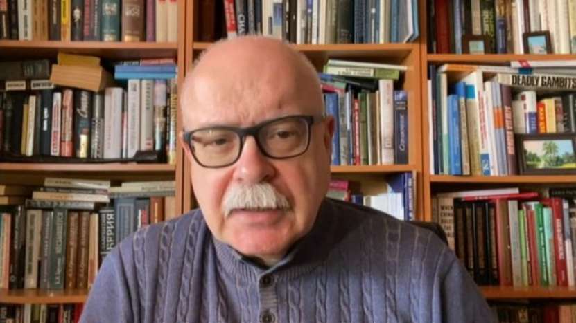 „Rusia se va confrunta cu o alegere: fie capitulare, fie război adevărat!” (D. Trenin, politician rus)
