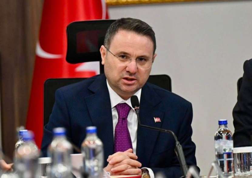 Ministrul turc al Justiției Akin Gürlek (foto) a emis o notificare Interpolului pe numele premierului israelian Netanyahu, acuzat de crime de război. Ce va face Interpolul, se va șterge undeva cu notificarea Turciei?    