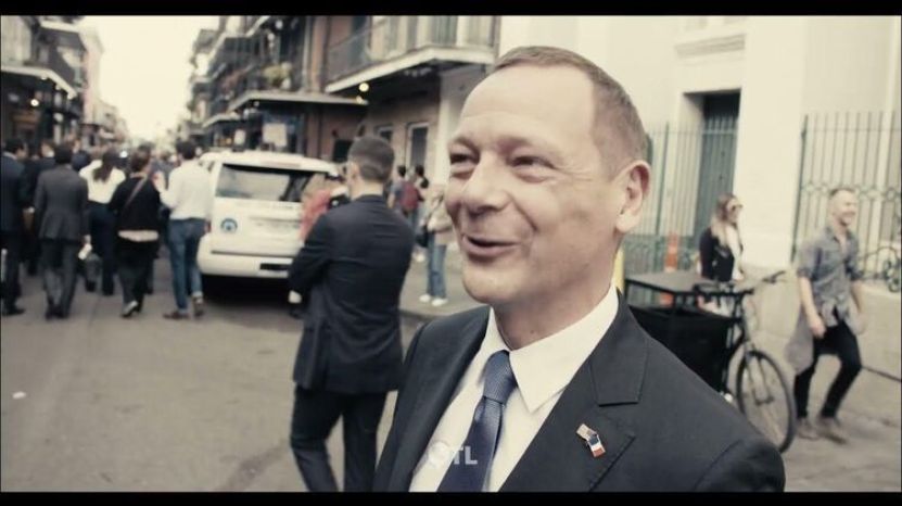 Macron a trimis la Moscova doi travestiți pe post de diplomați, să discute cu diplomații ruși despre Ucraina, iar rușii au binevoit să-i trimită la dracu!