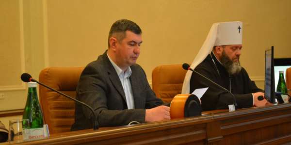 În Ucraina, șicanarea și terorizarea Bisericii Ortodoxe Ucrainiene (Patriarhia Moscovei) continu�...