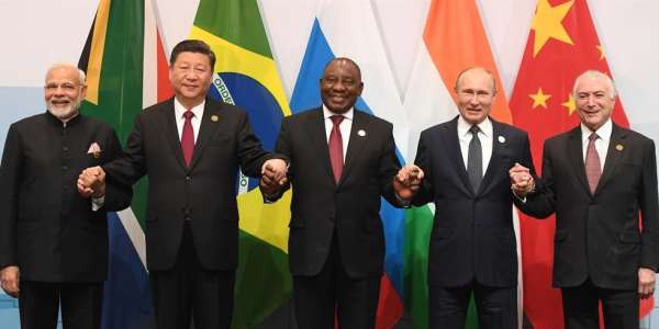 Între 22-23 august are loc summit-ul țărilor BRICS. Aceste țări (Brazilia, Rusia, India, China ...