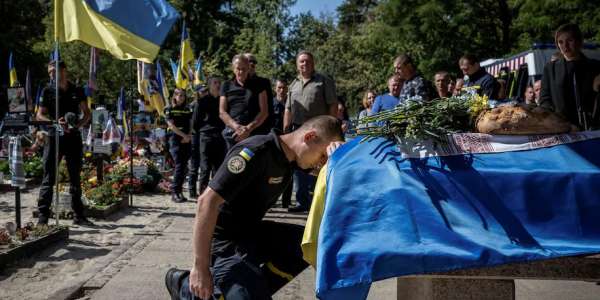 Ucrainenii sunt hotărâți să persevereze, dar își fac griji că aliații lor nu sunt