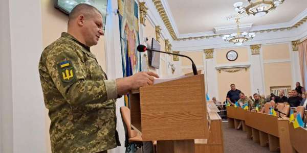 Comisarul militar ucrainean din regiunea Poltava, Berezhnoy, raportează pierderile reale, de 90%, a...