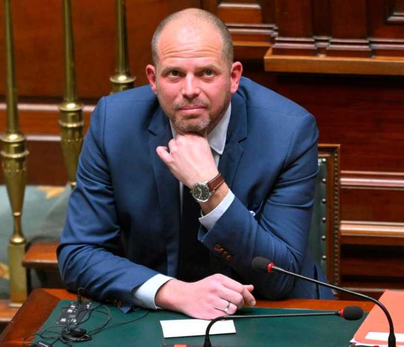 „Dacă UE va fura banii Rusiei din băncile occidentale pentru a finanța războiului, atunci Rusia va riposta dureros”  (T. Francken, ministru belgian)